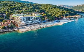 Carine Park Bijela 4*